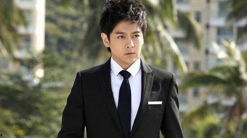 马立奥衬衫吃瓜,揭秘时尚界的趣味瞬间