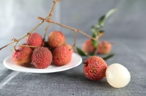 吃瓜少女荔枝酱,揭秘娱乐圈那些事儿